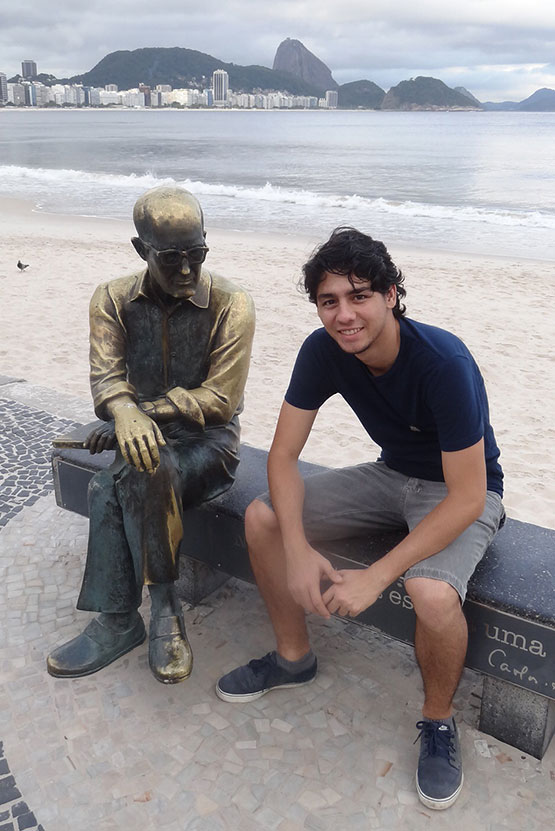 Date this beautiful Brazil man Rodrigo from Curitiba BR7950