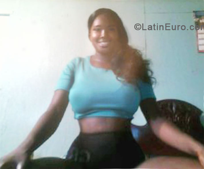 Date this sultry Jamaica girl Shanika from Portmore JM1334