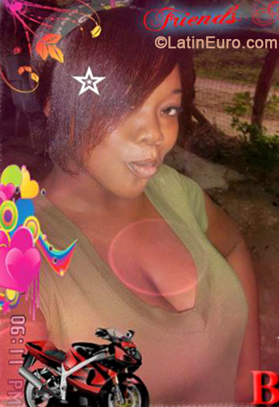 Date this exotic Jamaica girl Stacy from Portmore JM1382