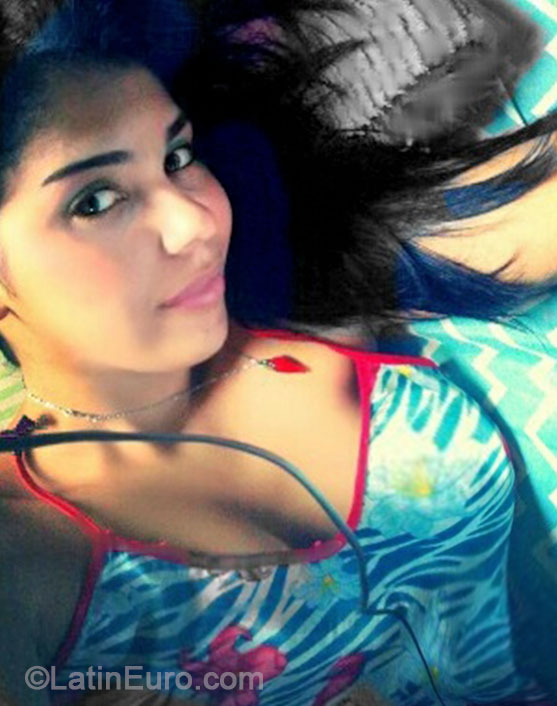 Date this fun Brazil girl Karol from Manaus BR8688