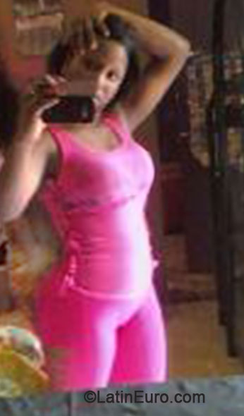 Date this gorgeous Jamaica girl Shantal from St. Ann JM1596