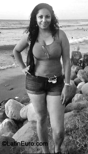 Date this sultry Honduras girl Abigail from La Ceiba HN941