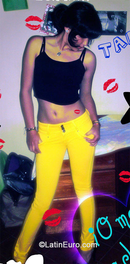 Date this foxy Peru girl Paola from Cusco PE955