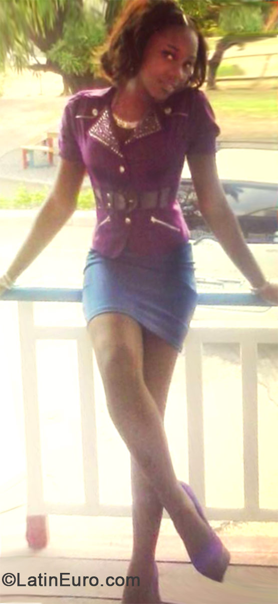 Date this lovely Jamaica girl Rakesha from Portmore JM1680