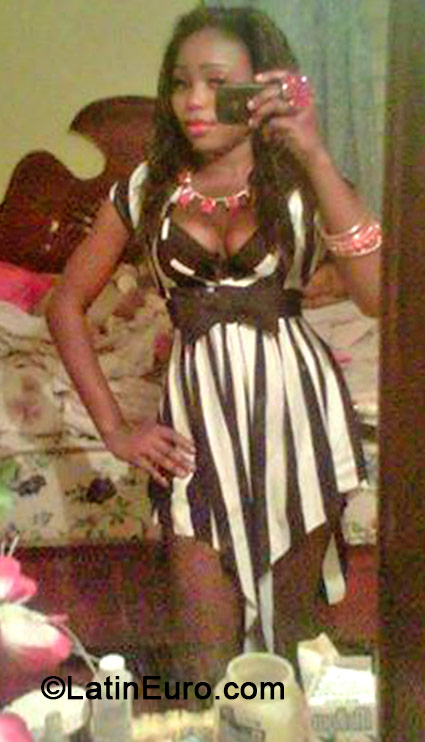 Date this happy Jamaica girl Kadie-ann from Kingston JM1695