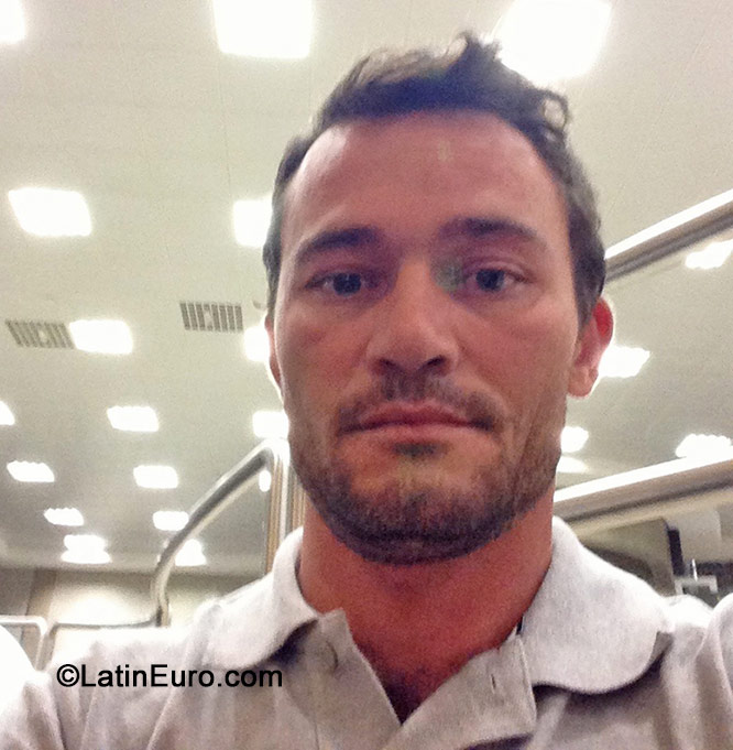 Date this fun Brazil man Igor from Rio Das Ostras BR8827