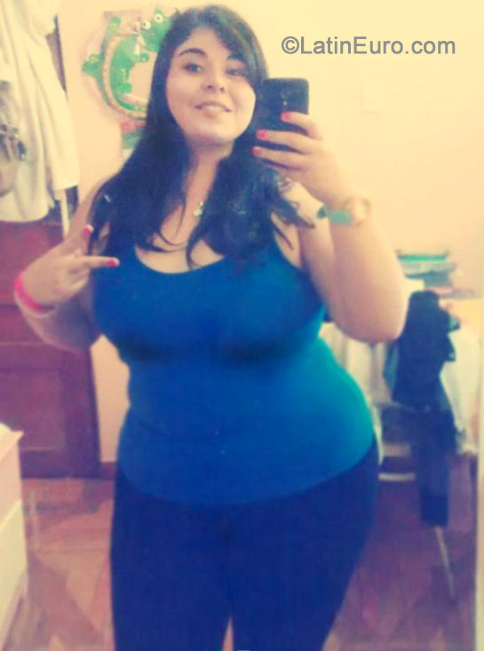 Date this voluptuous Peru girl Ximena gabriela from Lima PE994