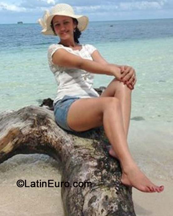 Date this passionate Honduras girl Sonia from La Ceiba HN1152