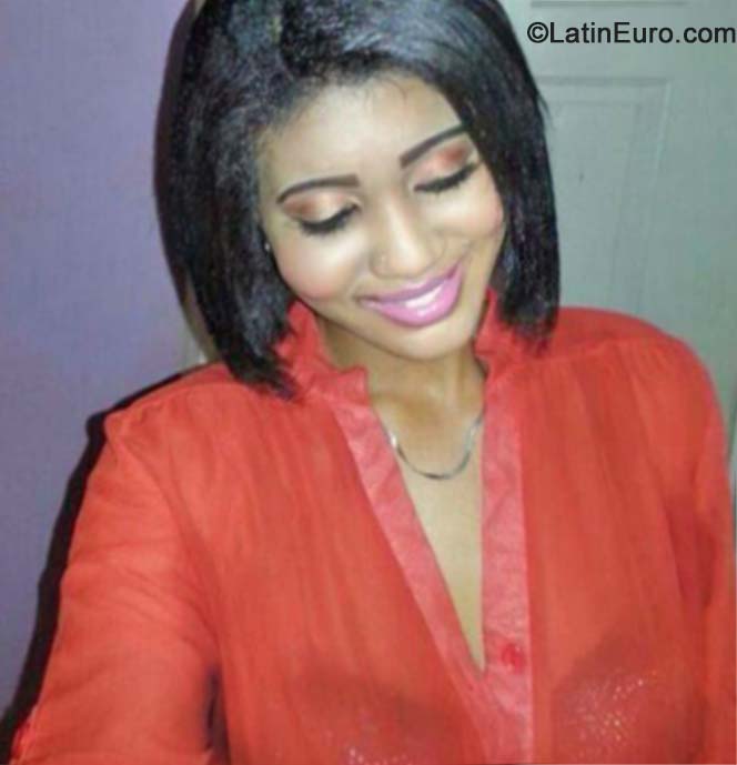Date this nice looking Jamaica girl Grace Tia from Kingston JM1795