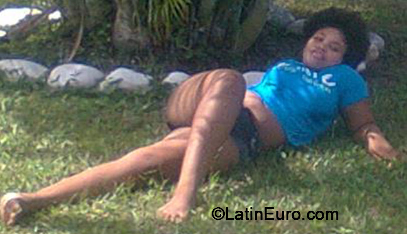 Date this young Jamaica girl Melissa from St. Mary JM1851