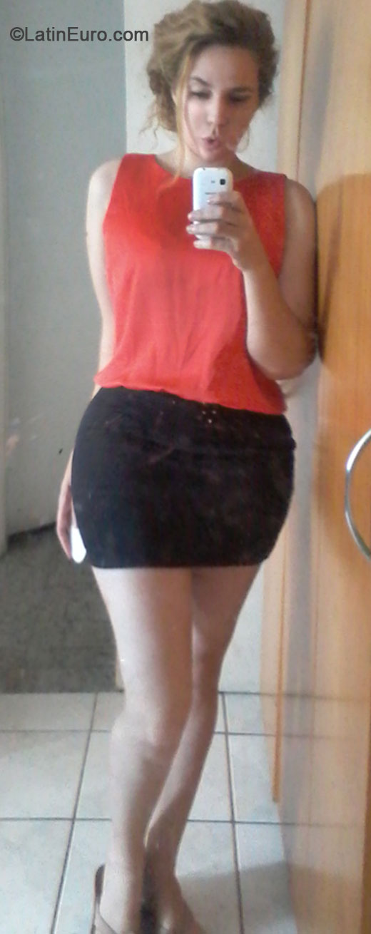 Date this exotic Brazil girl Julia from Fortaleza BR9410