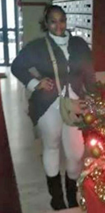 Date this nice looking Italy girl Edlin from Roma IT233