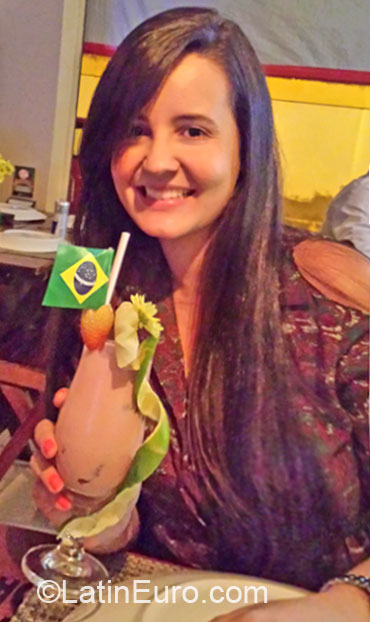 Date this sultry Brazil girl Fernanda from Belo Horizonte BR9138