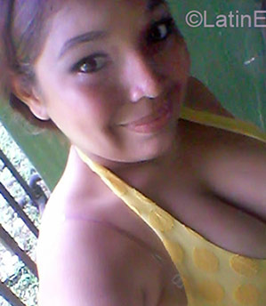 Date this sensual Panama girl Nidia from Panama City PA542