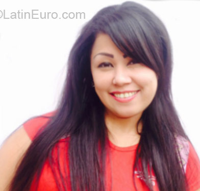 Date this pretty Honduras girl Johanas from San Pedro Sula HN1435