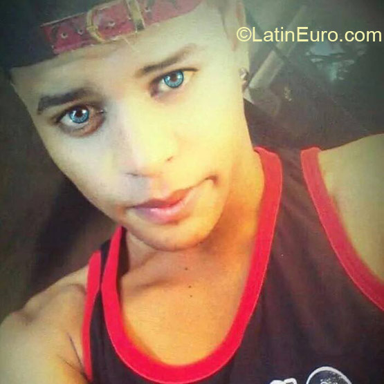 Date this funny Dominican Republic man Randi from Santiago DO21320