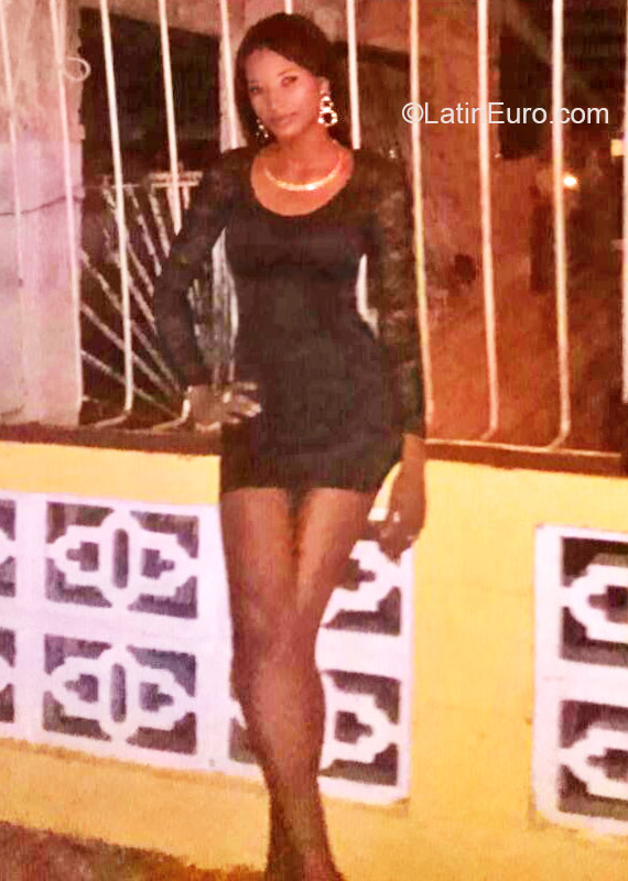 Date this pretty Panama girl Susan from Panama City PA562