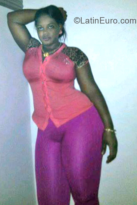 Date this exotic Jamaica girl Yaniquie from Portmore JM1972