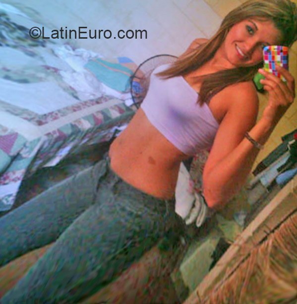 Date this stunning Honduras girl Gloria Samantha from Honduras HN1482