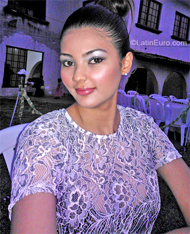 Date this foxy Honduras girl Ingrid from El Progreso HN1490