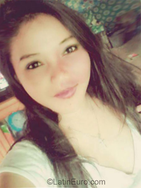 Date this delightful Philippines girl Wang from Cagayan De Oro City PH764