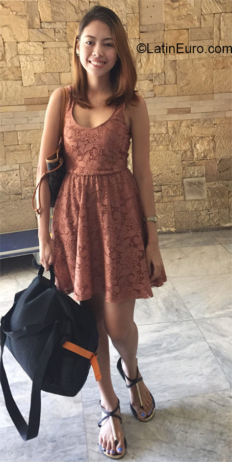 Date this athletic Philippines girl Mica from Bacolod PH771