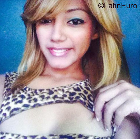 Date this voluptuous Honduras girl Melissa from Tegucigalpa DO22159