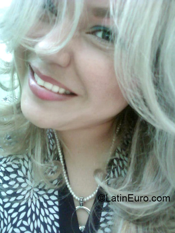 Date this stunning Honduras girl Carmen from San Pedro Sula HN1526