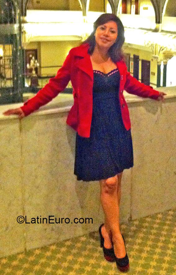 Date this delightful Mexico girl Mary from Mexico City MX1422