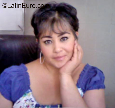 Date this beautiful Mexico girl Lizy from Guadalajara MX1435