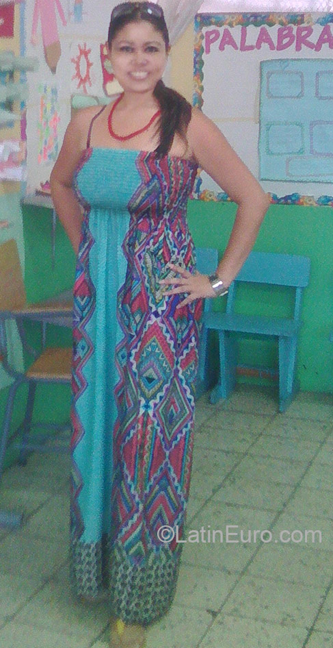 Date this sultry Honduras girl Karina from Tegucigalpa HN1899