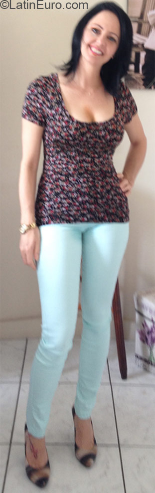 Date this young Brazil girl Tania from Porto Alegre BR9404