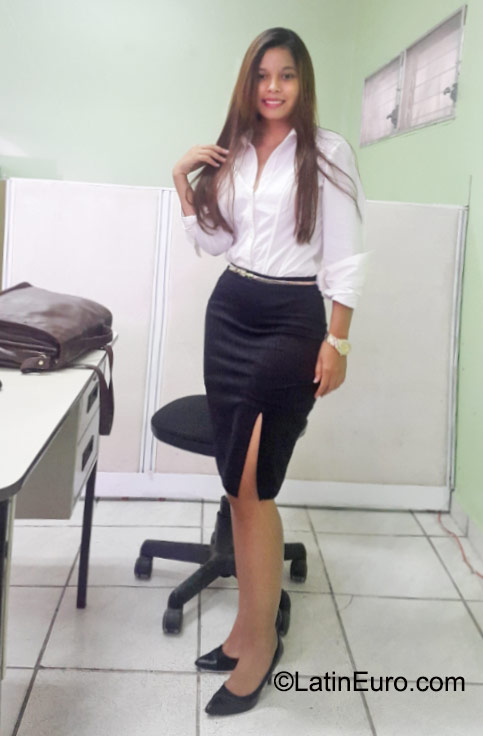 Date this charming Honduras girl Lis from La Ceiba HN1612