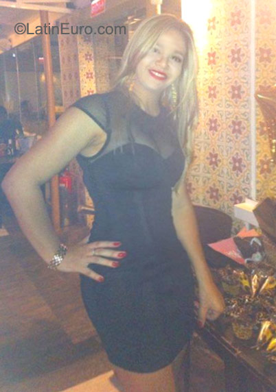 Date this pretty Brazil girl Michelle from Recife BR9408