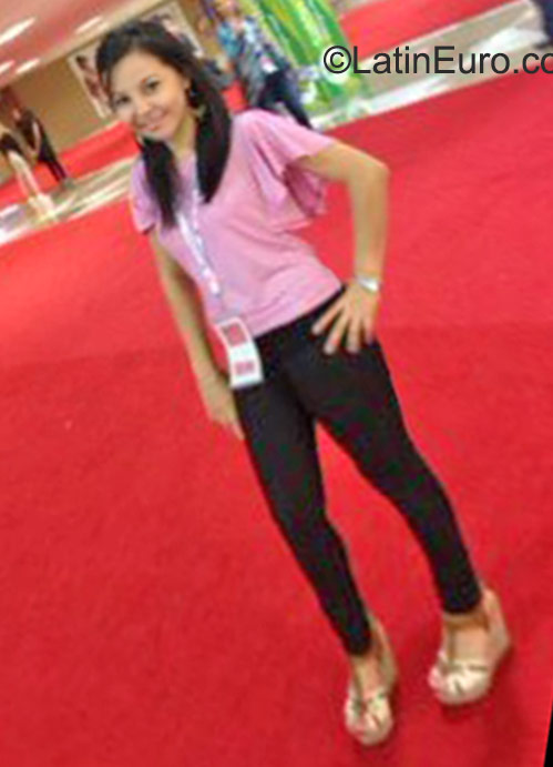 Date this hot Panama girl Damaris from Carupana PA657