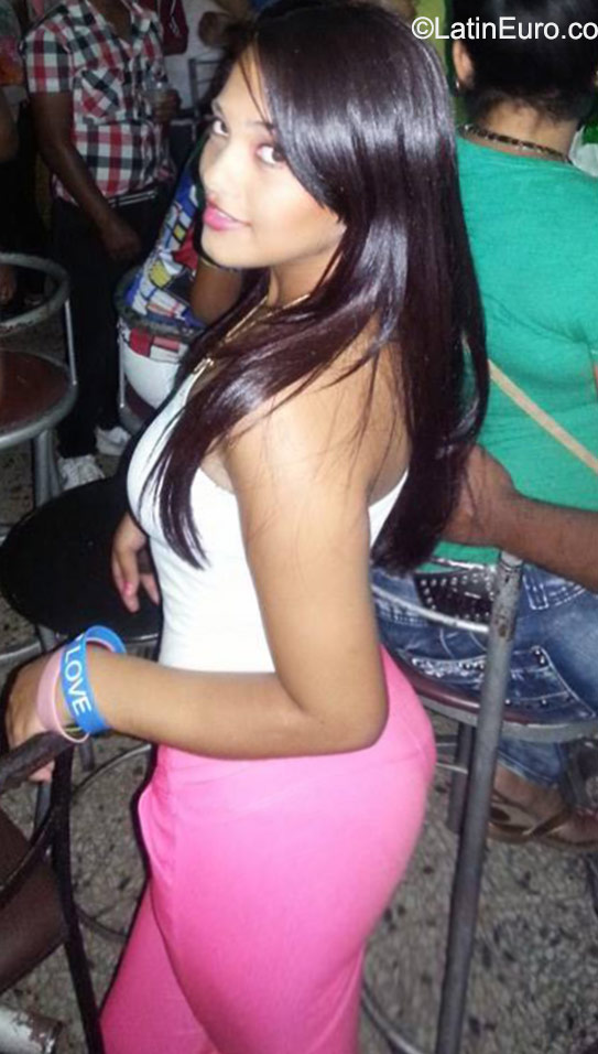 Date this delightful Dominican Republic girl Yani from San Francisco De Macoris DO23010