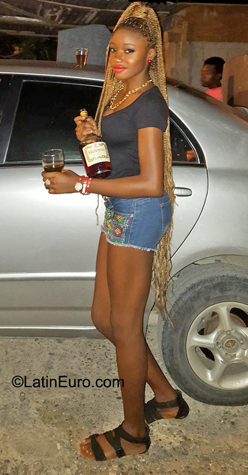 Date this gorgeous Jamaica girl Caroline from Montego bay JM2136