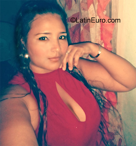 Date this fun Honduras girl Yajairia from La Ceiba HN1700