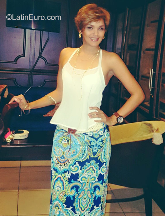 Date this lovely Honduras girl Sonia from San Pedro Sula HN1737