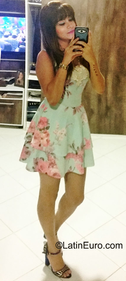 Date this sensual Brazil girl Luiroia from Belem BR9466