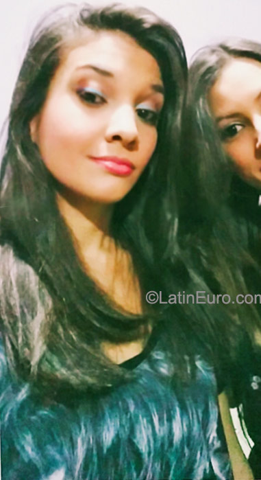 Date this cute Brazil girl Nathalia from Recife BR9474