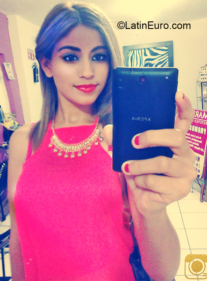 Date this hard body Mexico girl Judith from Durango MX1462