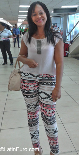 Date this charming Panama girl Cecilia from Panama City PA767