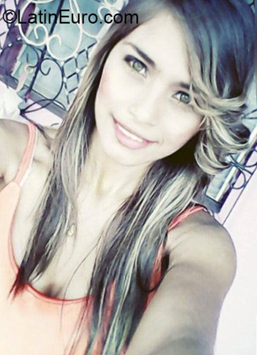 Date this voluptuous Honduras girl Arlang from El Progreso HN1882