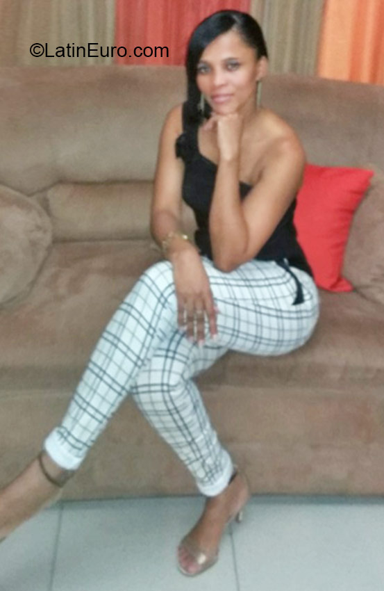 Date this fun Panama girl Helalas from Panama City PA828