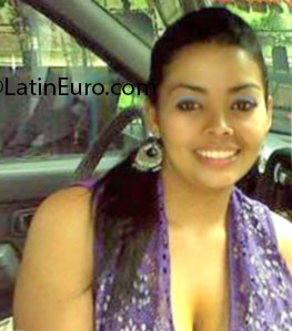 Date this good-looking Panama girl Dana from David PA853