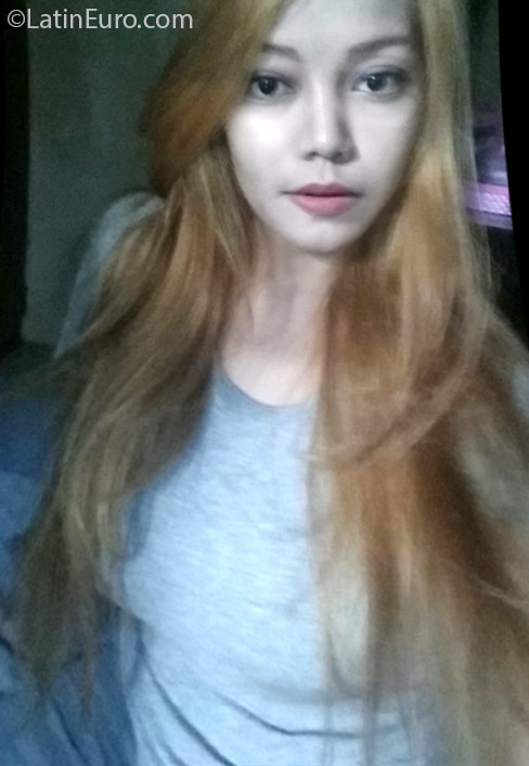 Date this hot Philippines girl Elle from Cebu City PH876