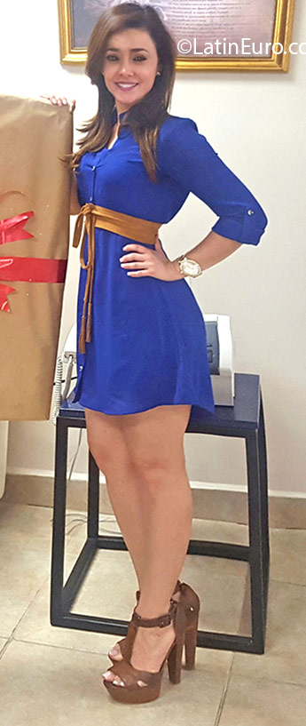 Date this beautiful Honduras girl Elisbeth from San Pedro Sula HN2087