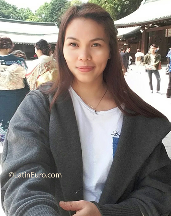 Date this cute Philippines girl Nachiel from Manila PH891