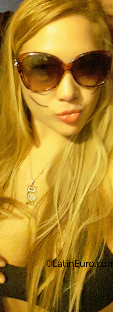 Date this georgeous Panama girl Kathleen from Panama City PA956